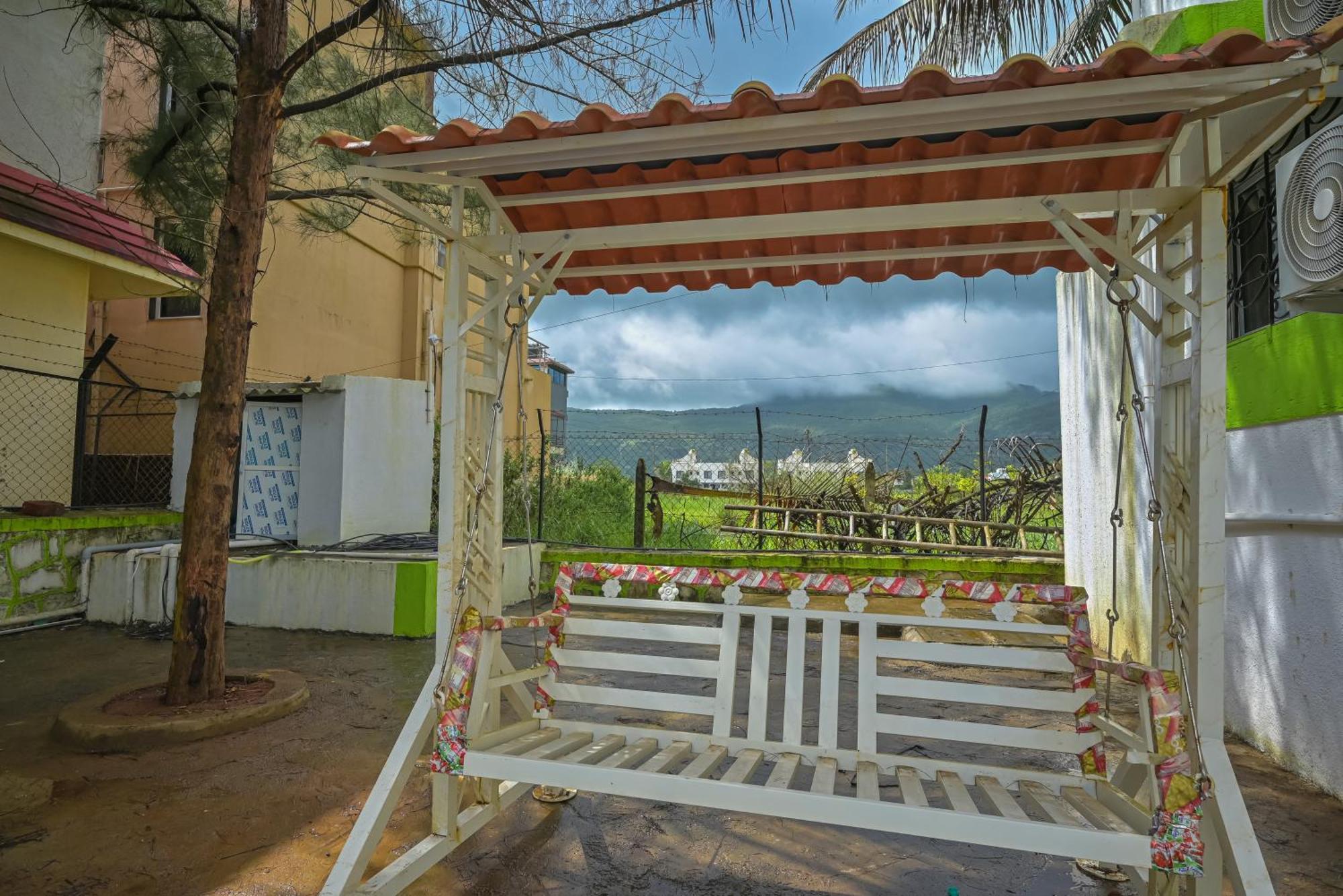 Empyrean Stay Ll 3Bhk Ll Marshall Villa Ll Large Pool Ll Ac Ll Лонавала Екстериор снимка